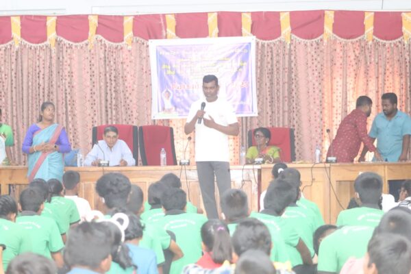 உள்ளார்ந்த ஆளுமைக்கு ஓர் களம்.. Platform for Inner Excellence