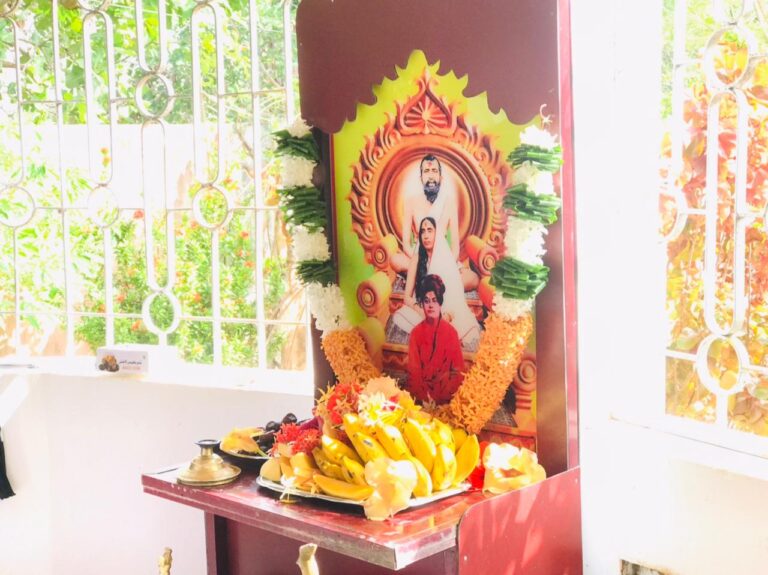 வித்தகராம் விவேகானந்தரின் நெறி நின்று..