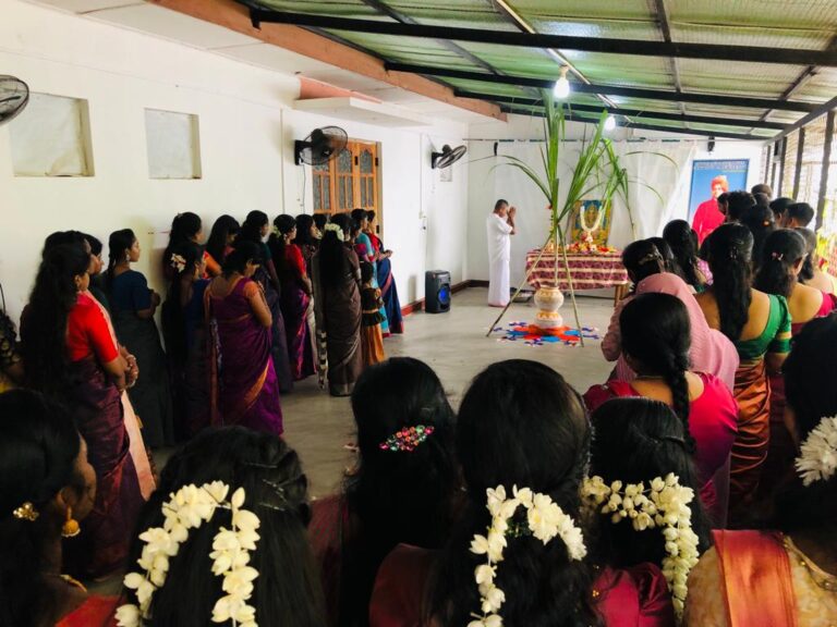 விவேகானந்த குடும்பத்தினரின் இன, மத பேதம் கடந்த பொங்கல் கொண்டாட்டம்