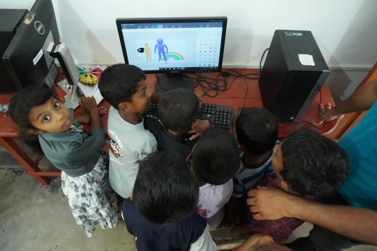 கரடியனாறு மனிதநேயம் சமுதாயக் கல்லூரியில் அடிப்படைக் கணினிப் பயிற்சிக்கான ஆரம்ப நிகழ்வு